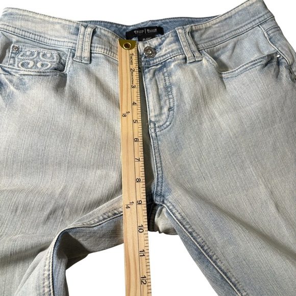 White House Black Market Light Wash Jeans Size 6R Bootleg Embroidered Boho - Picture 15 of 16